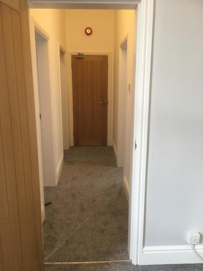 Flat 2 Opposite Travel Lodge Colwyn Bay Eksteriør billede