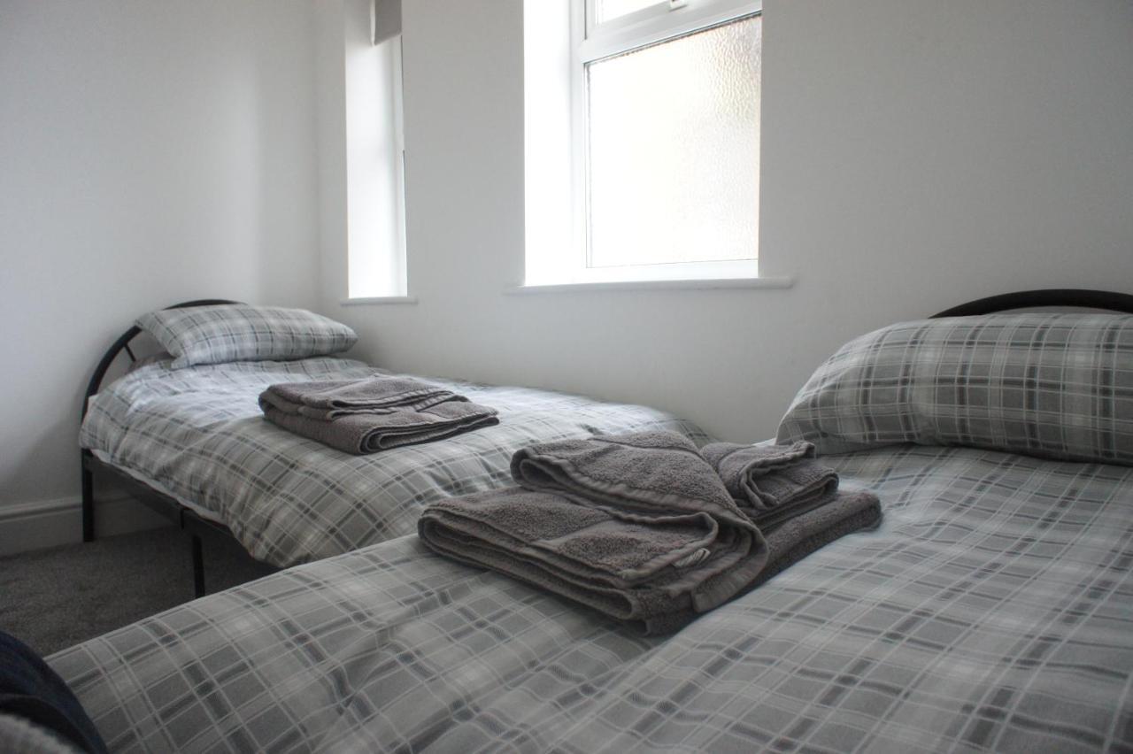 Flat 2 Opposite Travel Lodge Colwyn Bay Eksteriør billede
